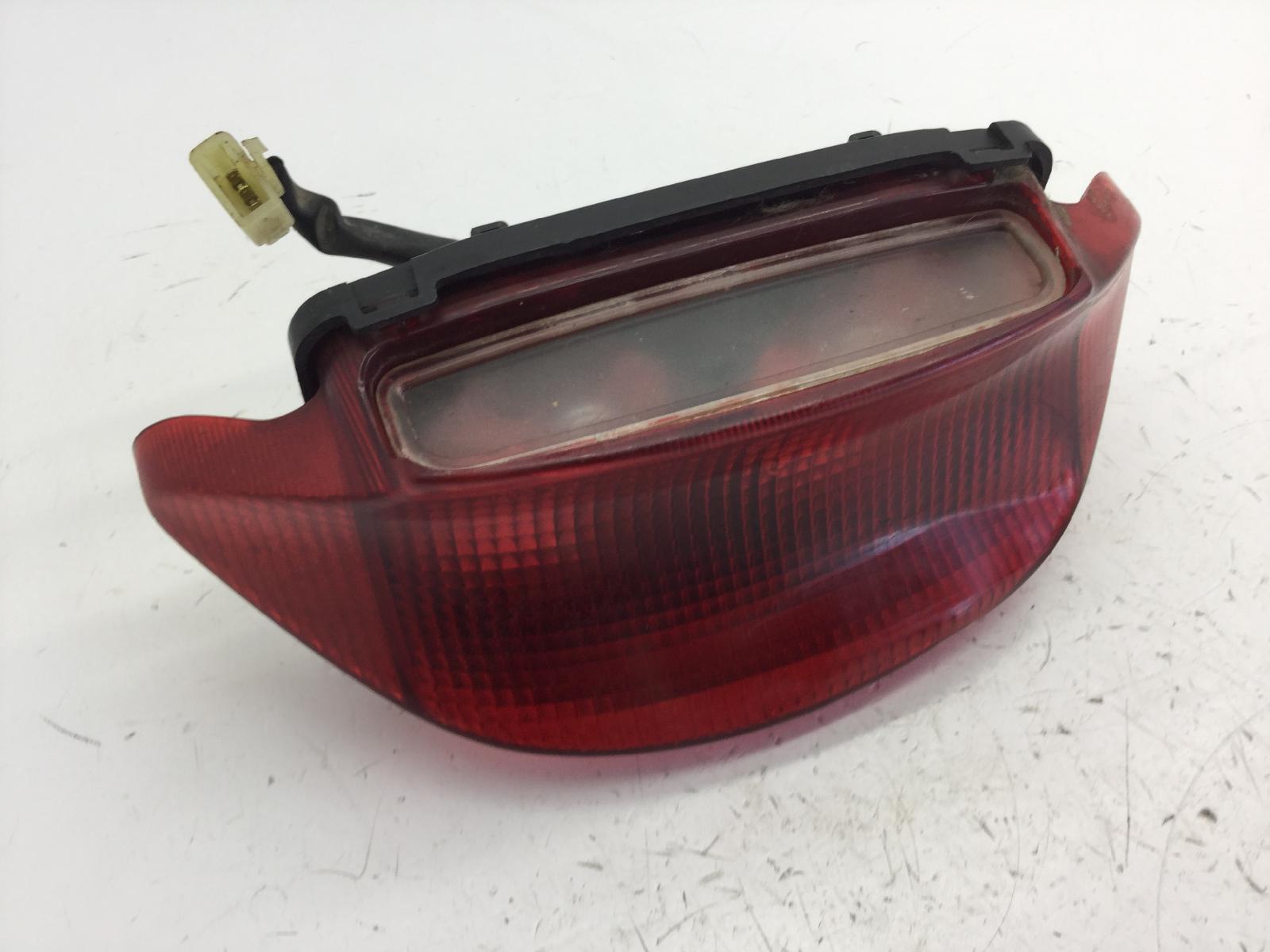 Honda cbr f 600 faro fanale posteriore con crepa su gemma e gemma deformata 1998 1998 pc31a5wm