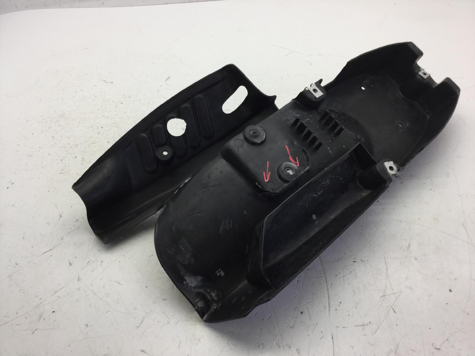 Bmw f 650 carena parafango sotto coda posteriore con foro 1995 1995 we1016105t