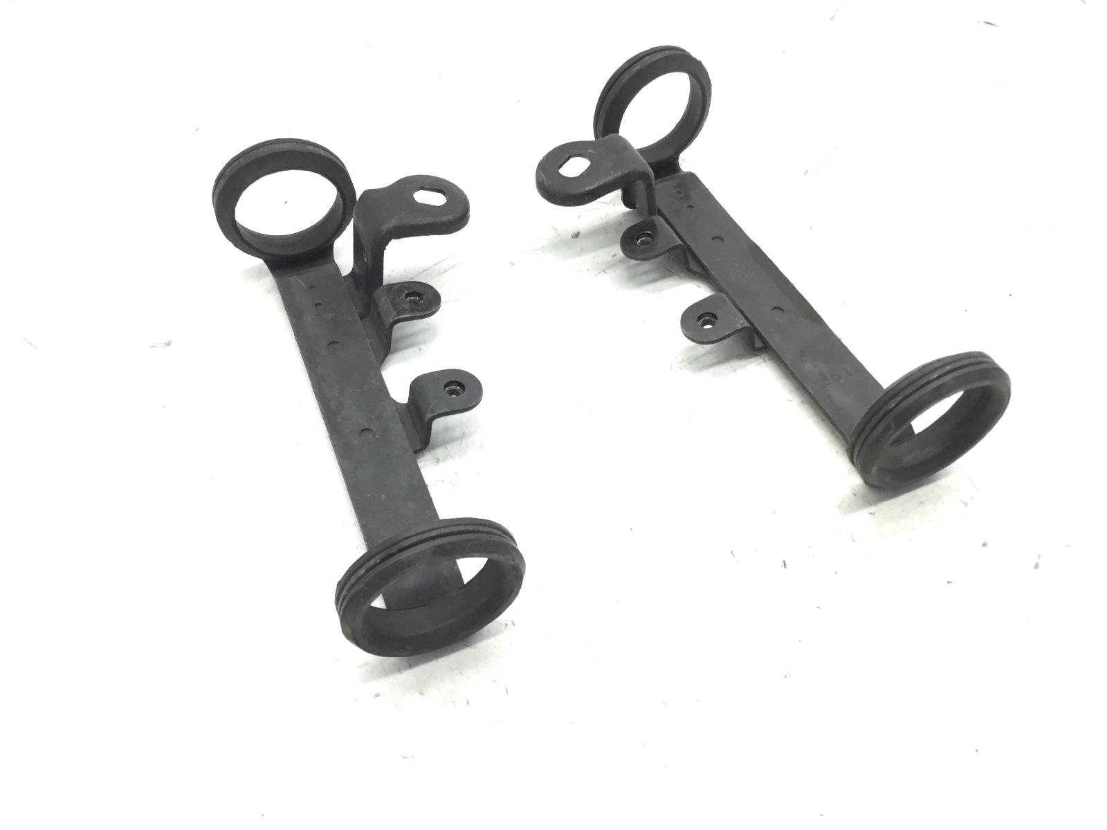 Suzuki sv 650 coppia staffe supporti faro fanale anteriore 2001 2002 av133