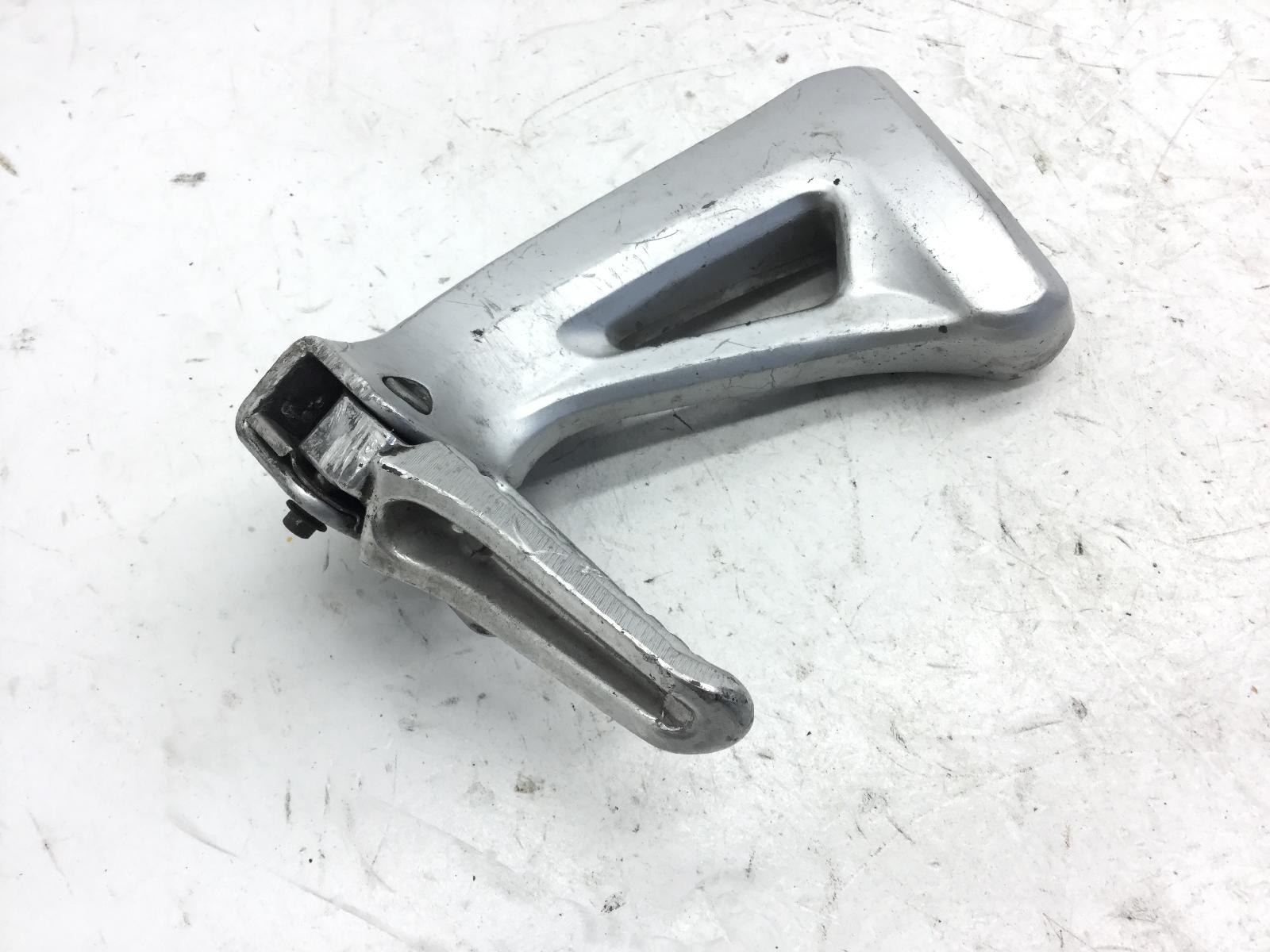 Suzuki sv 650 pedana posteriore sinistra e supporto 2001 2002 av133