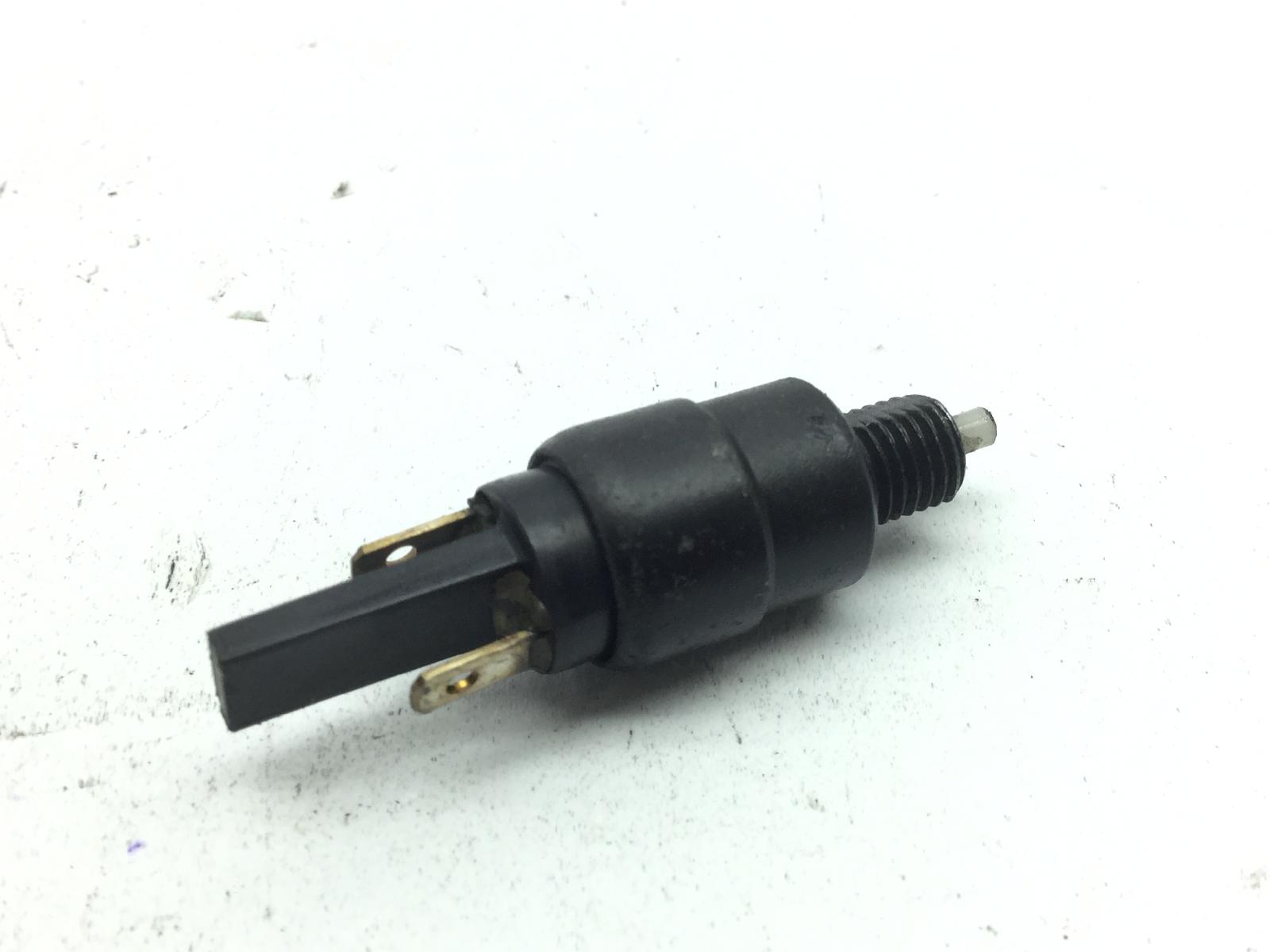 Aprilia scarabeo 2t street 50 sensore stop microstop freno anteriore destro 2006 2009 thg00