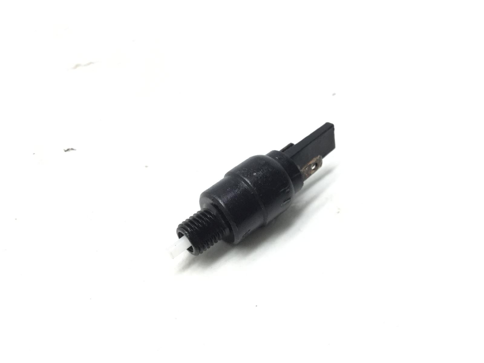Aprilia scarabeo 2t street 50 sensore microstop freno posteriore sinistro 2006 2009 thg00