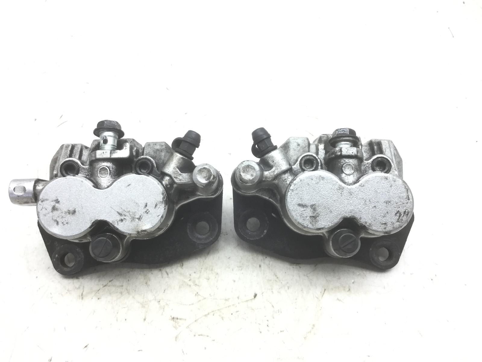 Suzuki burgman an 400 coppia pinze freno anteriori con piccoli graffi 2008 2008 cg111