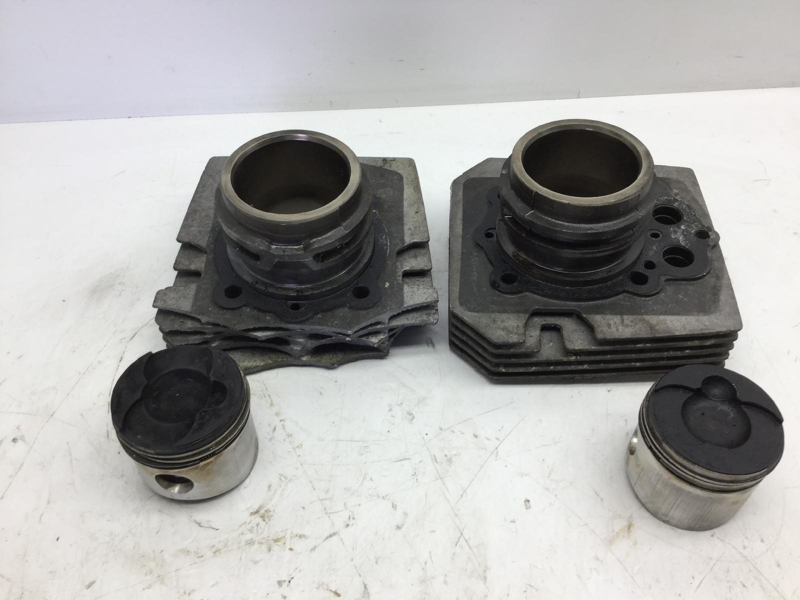 Moto guzzi v35 v 35 350 coppia cilindri e pistoni (1 danneggiato esterno) 1981 1981 pd16979