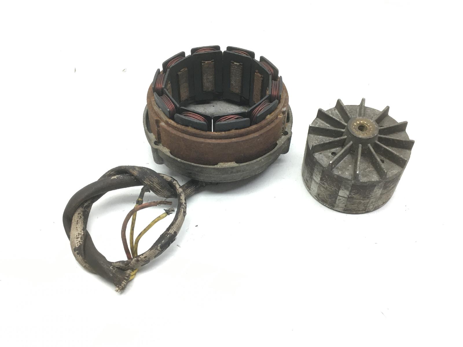 Moto guzzi v35 v 35 350 alternatore generatore di corrente 1981 1981 pd16979