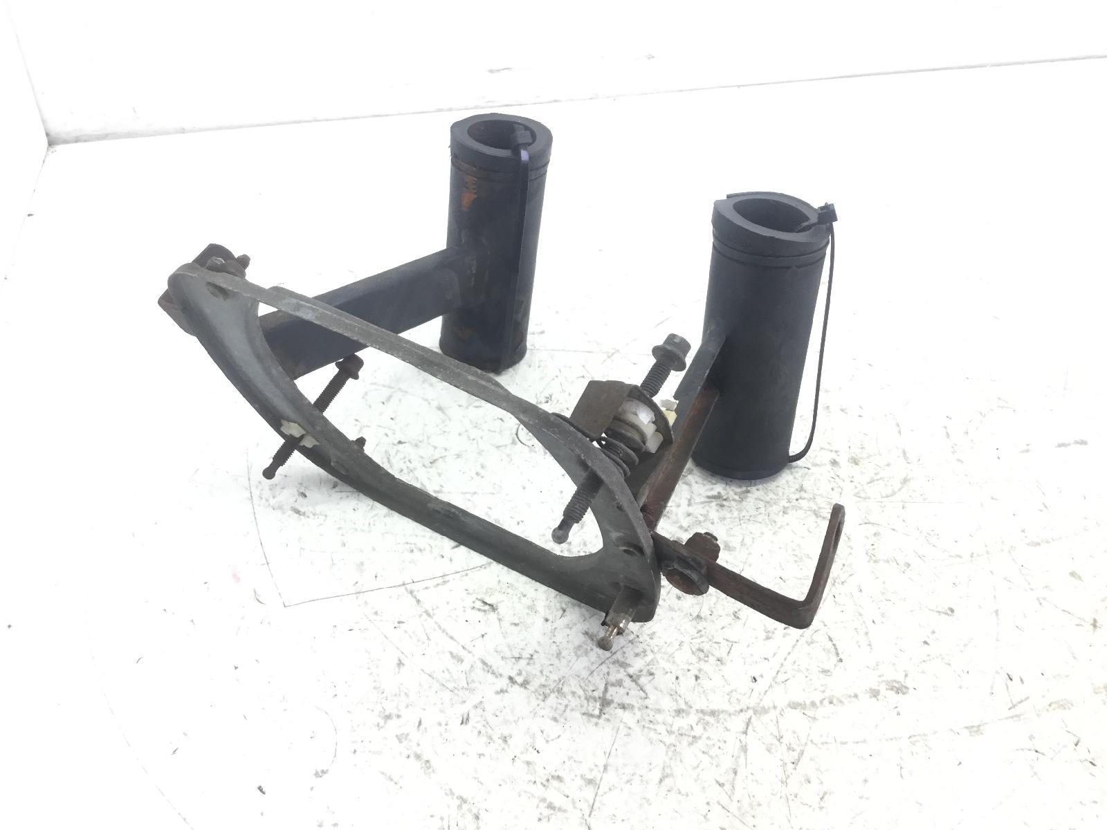 Moto guzzi v35 v 35 350 telaio telaietto supporto faro fanale anteriore 1981 1981 pc080725