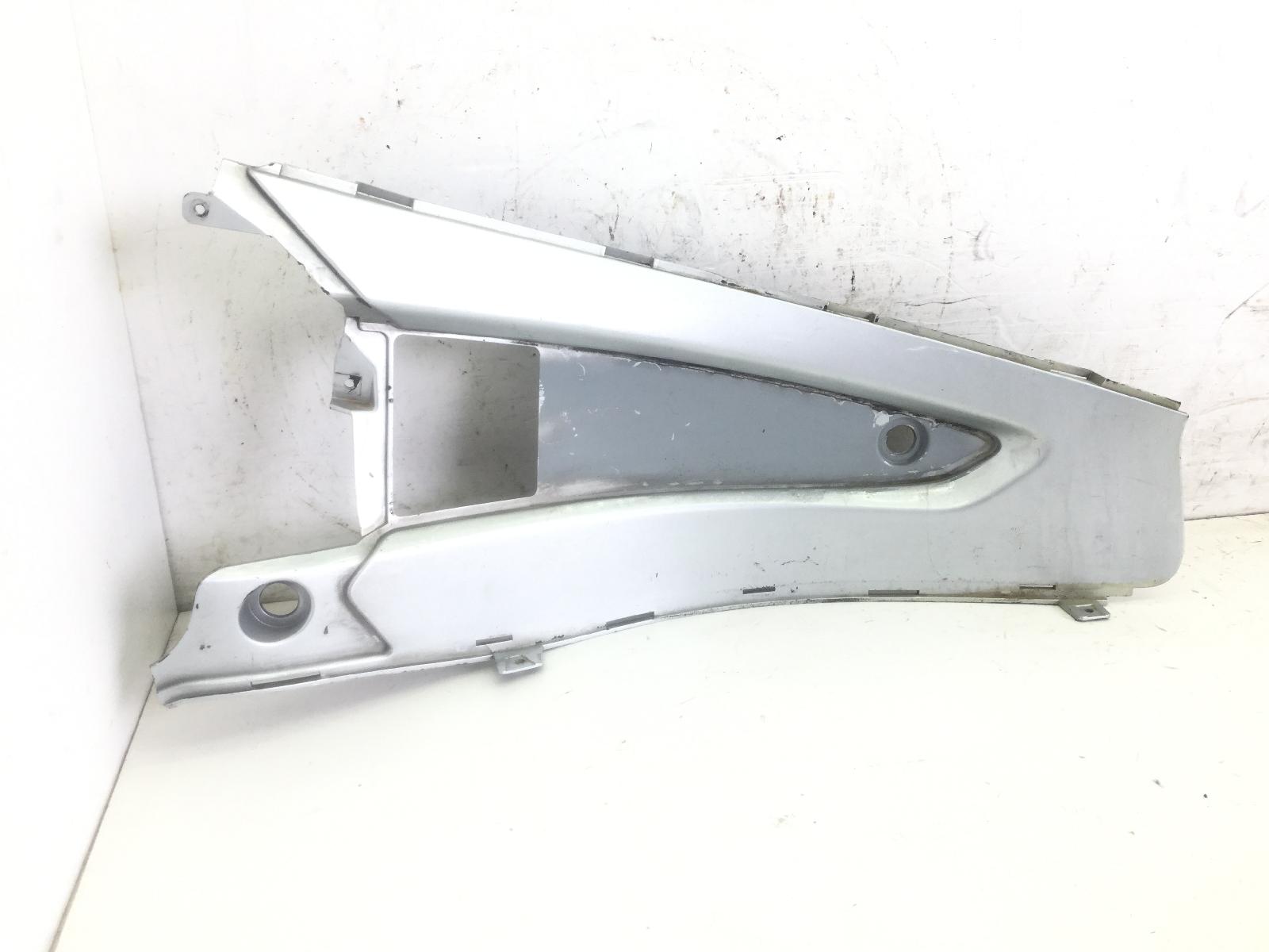 Gilera nexus sp eu 3 500 carena fianchetto pedana destro 2006 2007 m35200
