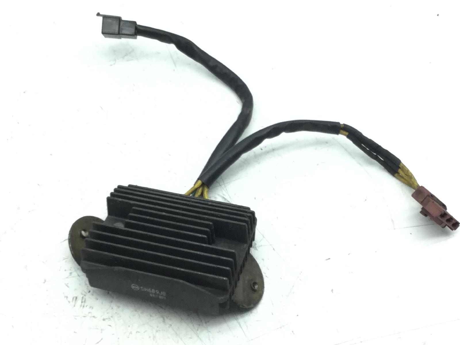 Piaggio beverly 500 regolatore di tensione 2002 2004 m34100