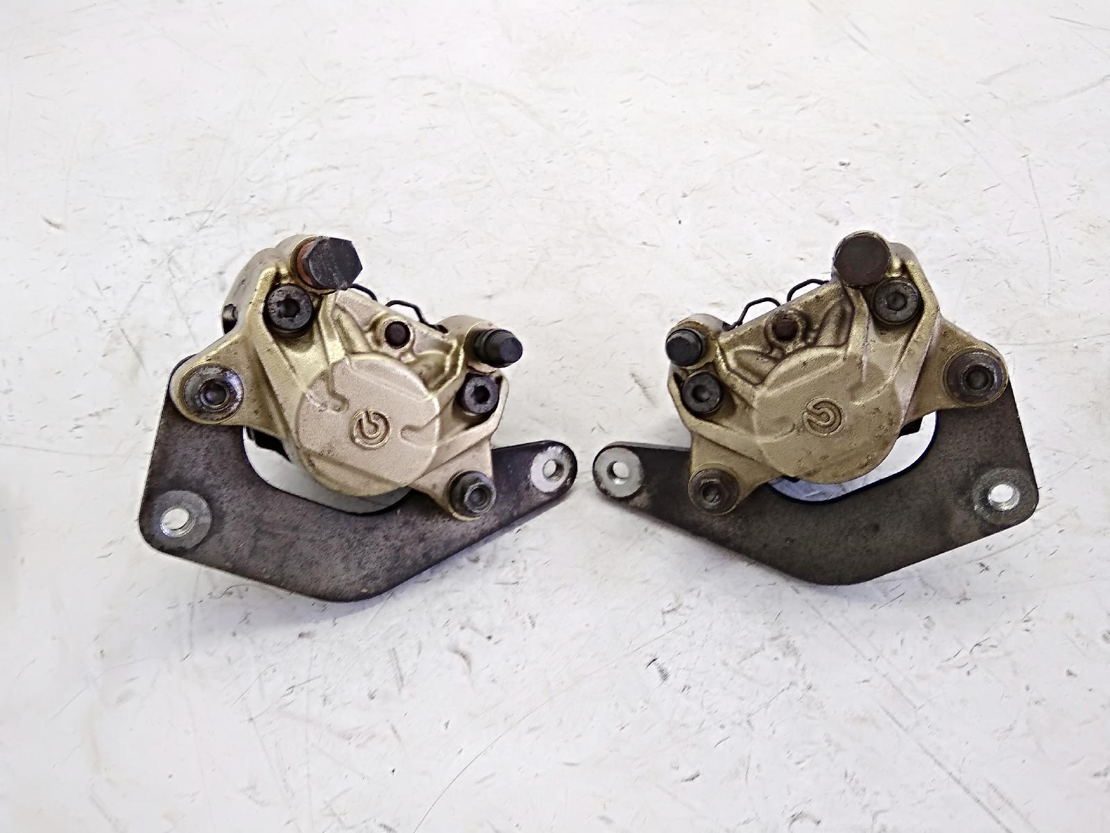 Piaggio beverly 500 coppia pinze freno anteriori e supporti 2002 2004 m34100