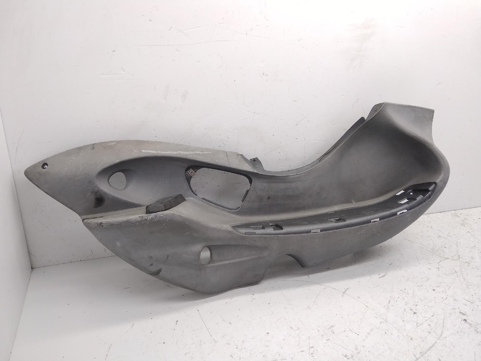 Piaggio beverly 500 carena pedana poggiapiedi destra 2002 2004 m34100