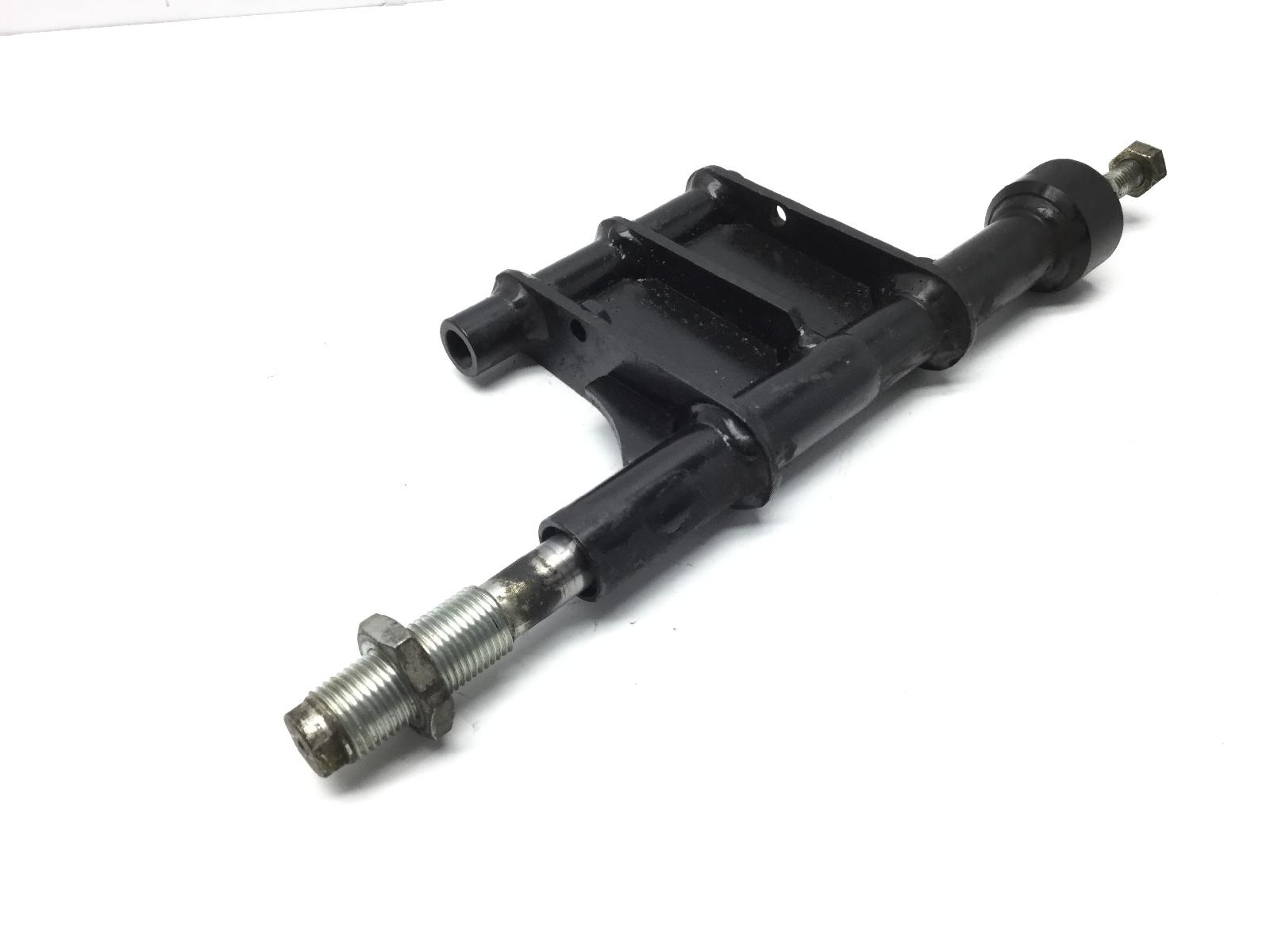 Piaggio beverly 500 staffa supporto motore 2002 2004 m34100