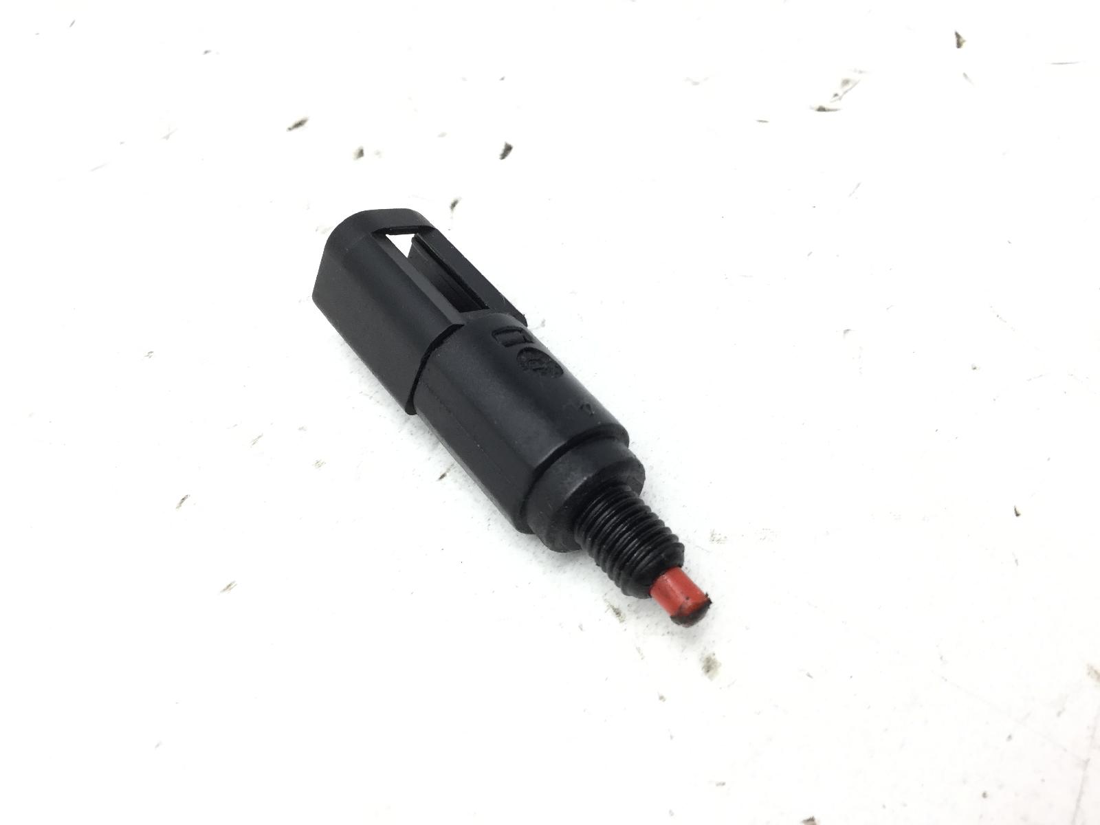 Piaggio beverly 500 pulsante sensore stop microstop freno anteriore 2002 2004 m34100