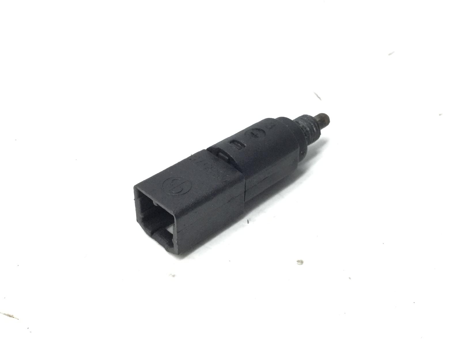 Piaggio beverly 500 sensore stop microstop freno anteriore destro 2002 2004 m34100