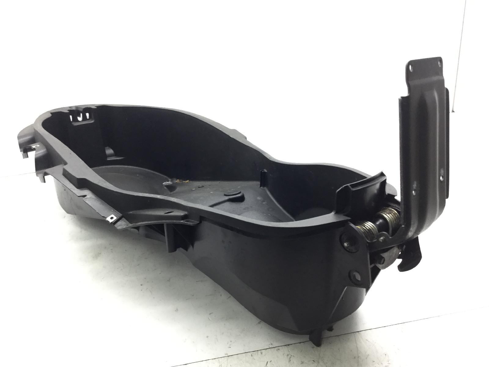 Yamaha x-max yp r 250 carena vano sottosella 2010 2012 sg221