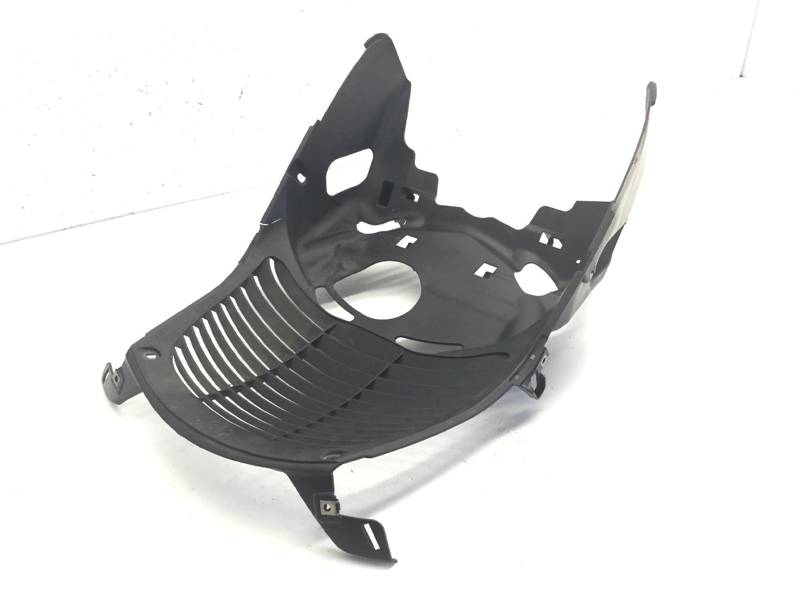 Yamaha x-max yp r 250 carena griglia radiatore vano ruota anteriore - crepa 2010 2012 sg221