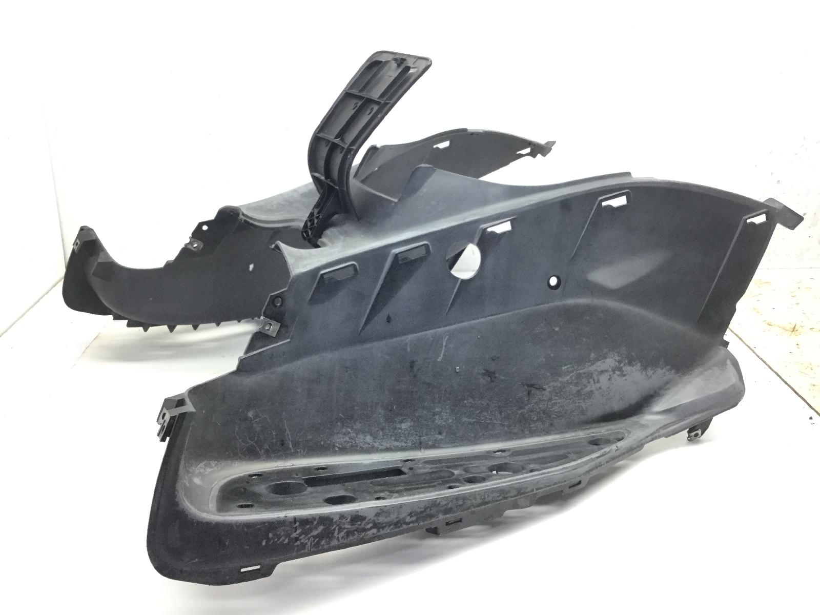 Yamaha x-max yp r 250 carena pedana pavimento poggiapiedi 2010 2012 sg221