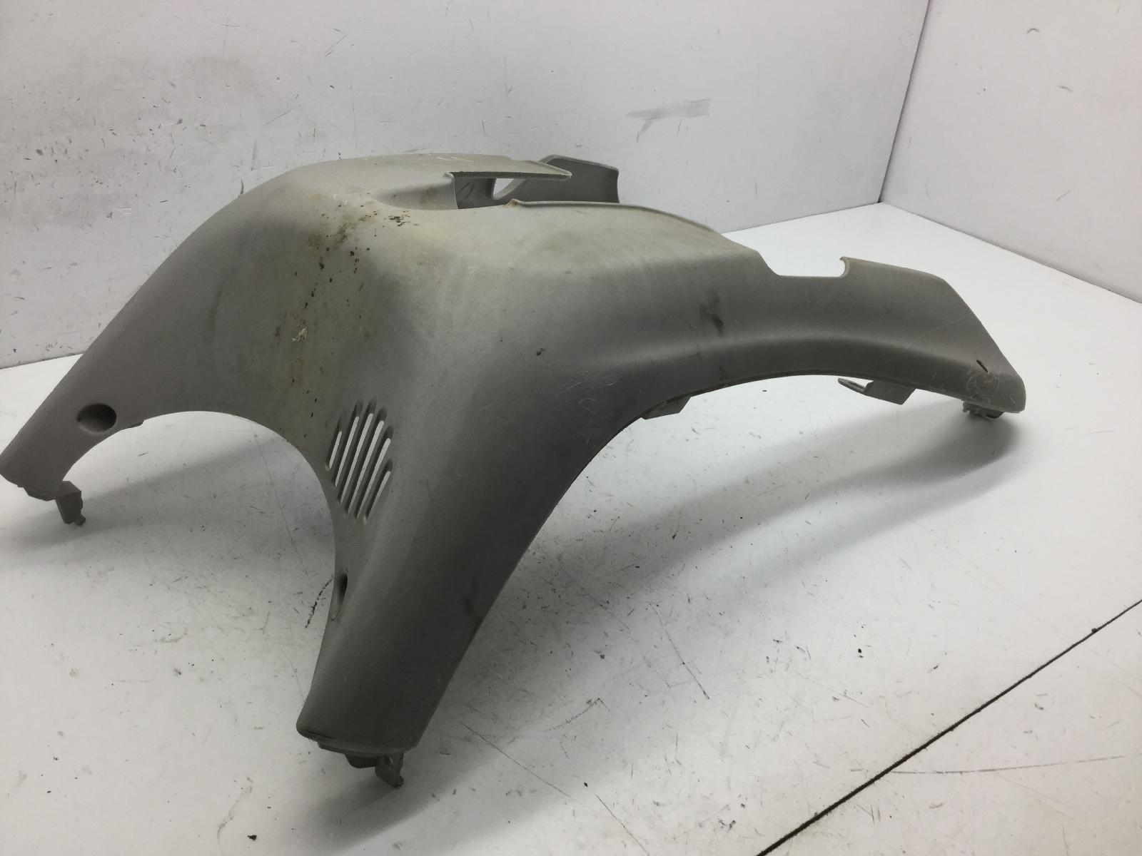 Piaggio fly 150 carena sottopedana - attacco rotto e crepe 2005 2007 m42200