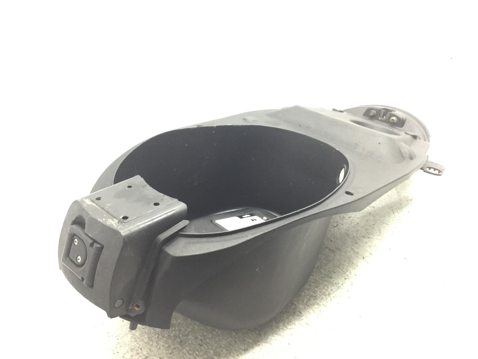 Aprilia scarabeo light 125 carena vano sottosella 2007 2007 rb000