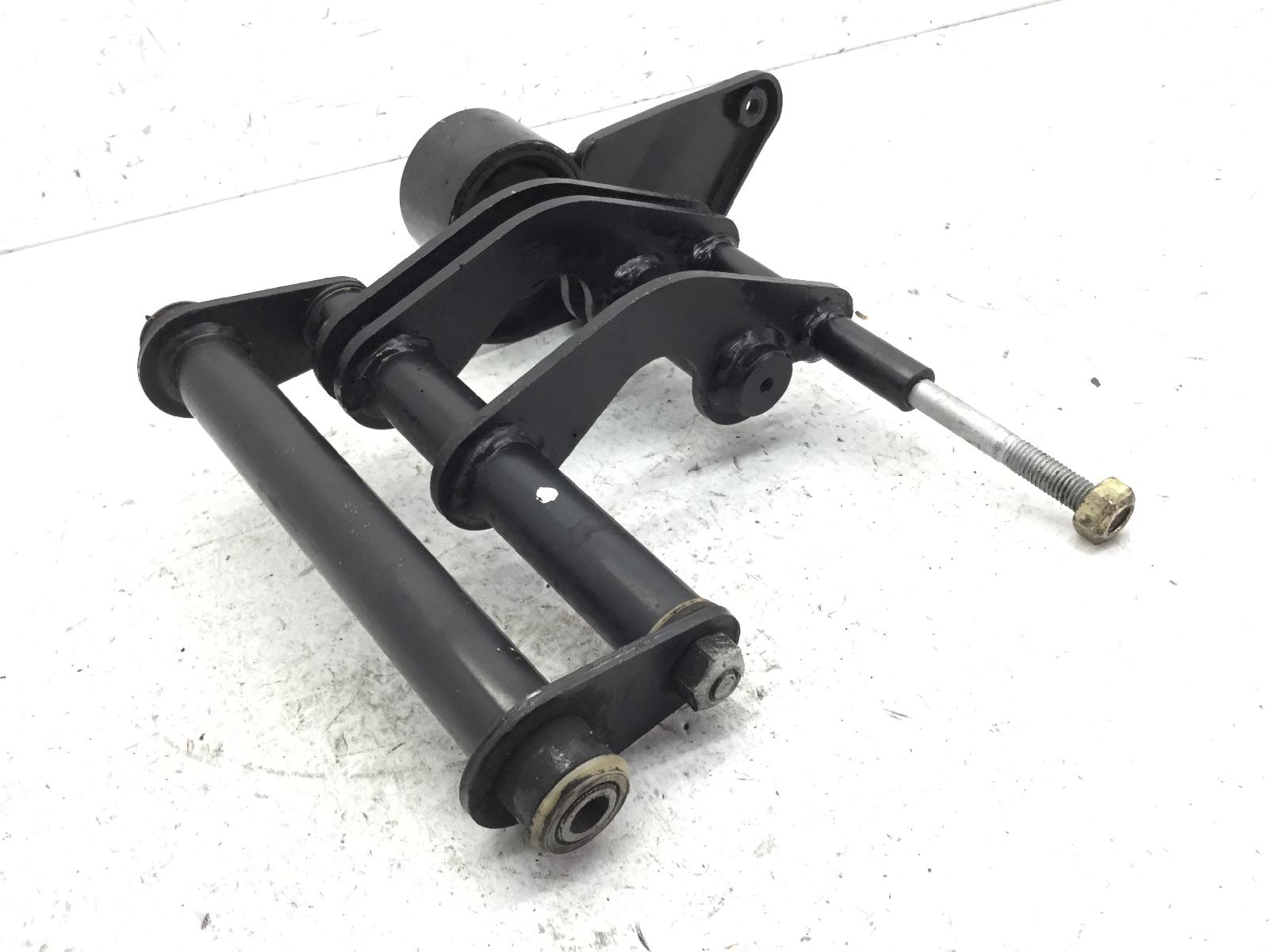 Piaggio liberty 150 staffa supporto motore 2001 2002 m2200