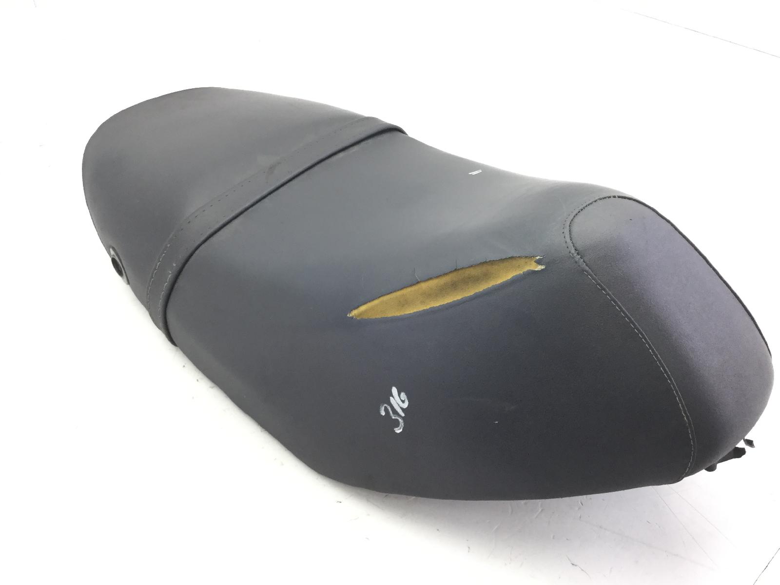Piaggio liberty 125 sella saddle con strappo su fodera 2001 2002 m2200