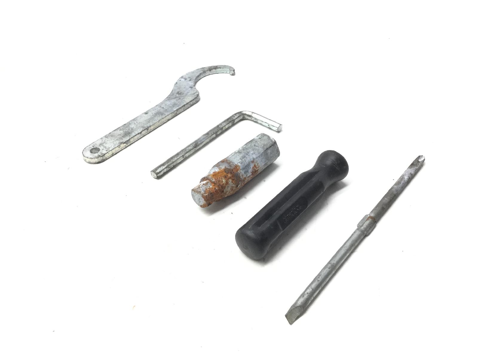 Piaggio liberty 125 kit attrezzi attrezzatura di bordo 2001 2002 m2200