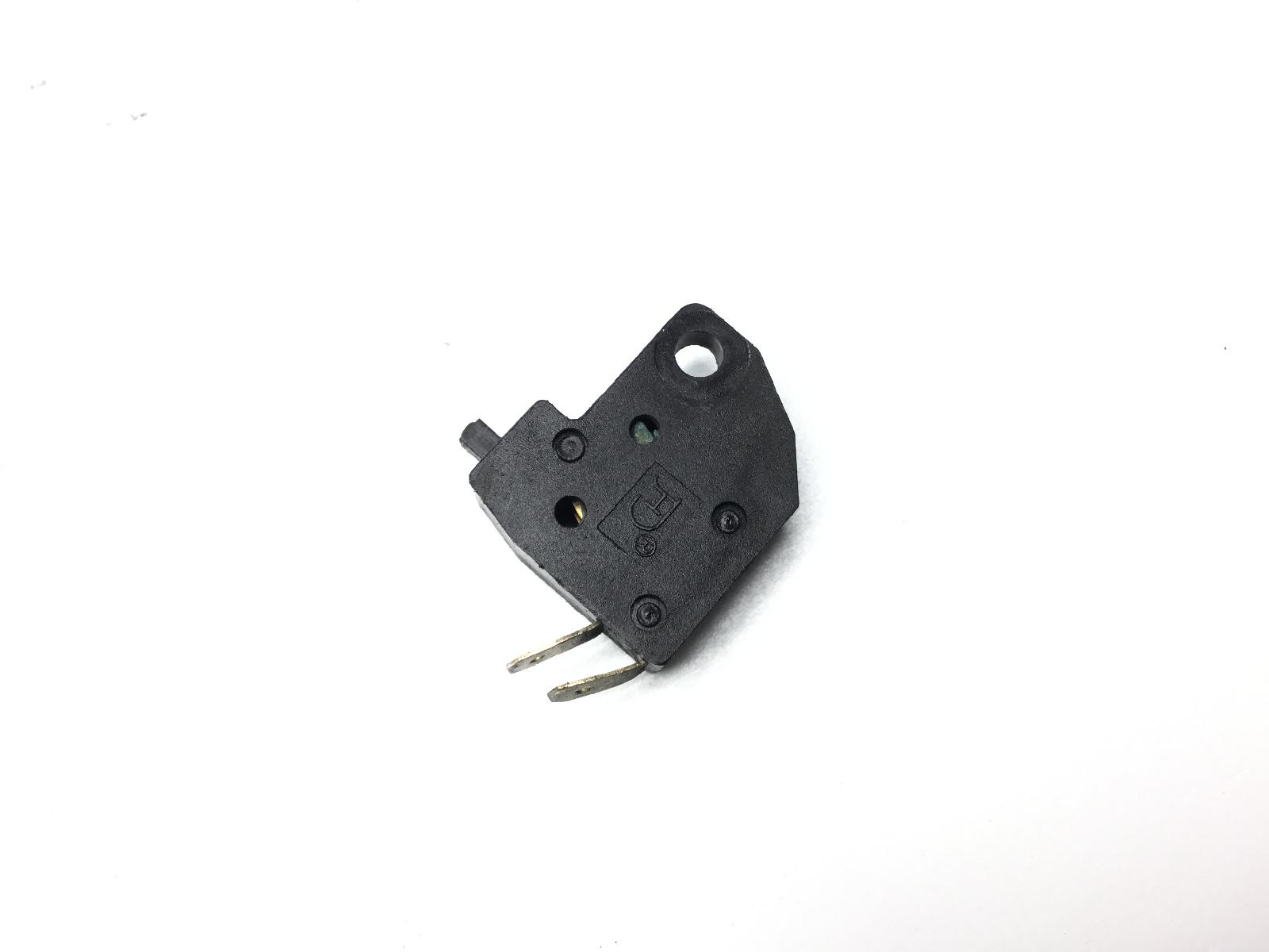 Sym symphony s 125 sensore pulsante stop microstop freno posteriore 2010 2010 lxmay12wyax