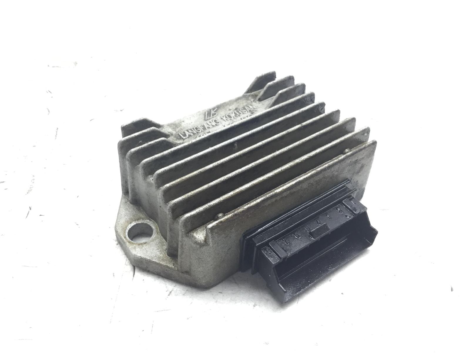 Piaggio nrg power dd 50 regolatore di tensione 2007 2015 c45100