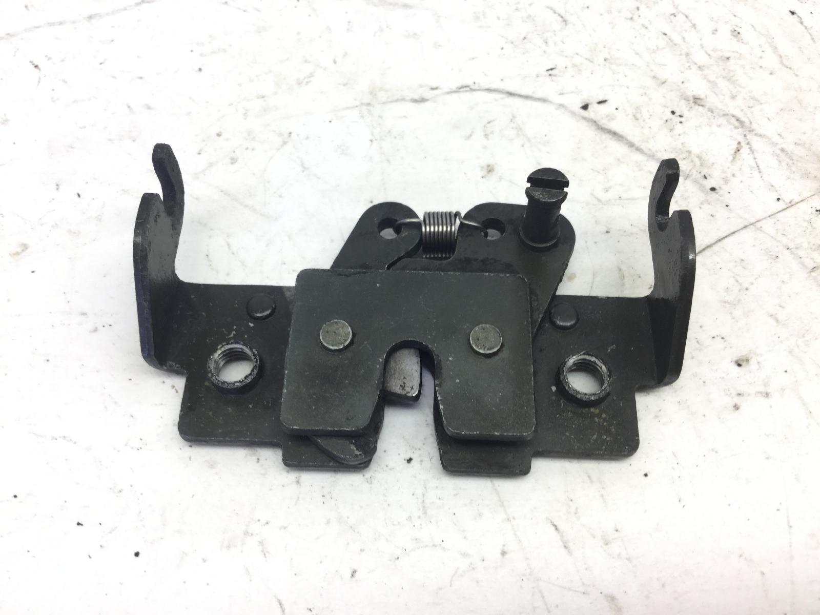 Gancio apertura chiusura sella saddle piaggio nrg power dd 50 2007 2015 c45100
