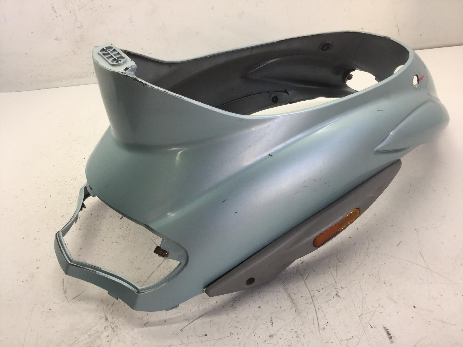 Piaggio liberty 2t 50 carena fiancate codone posteriore con rottura 2006 2006 c42100
