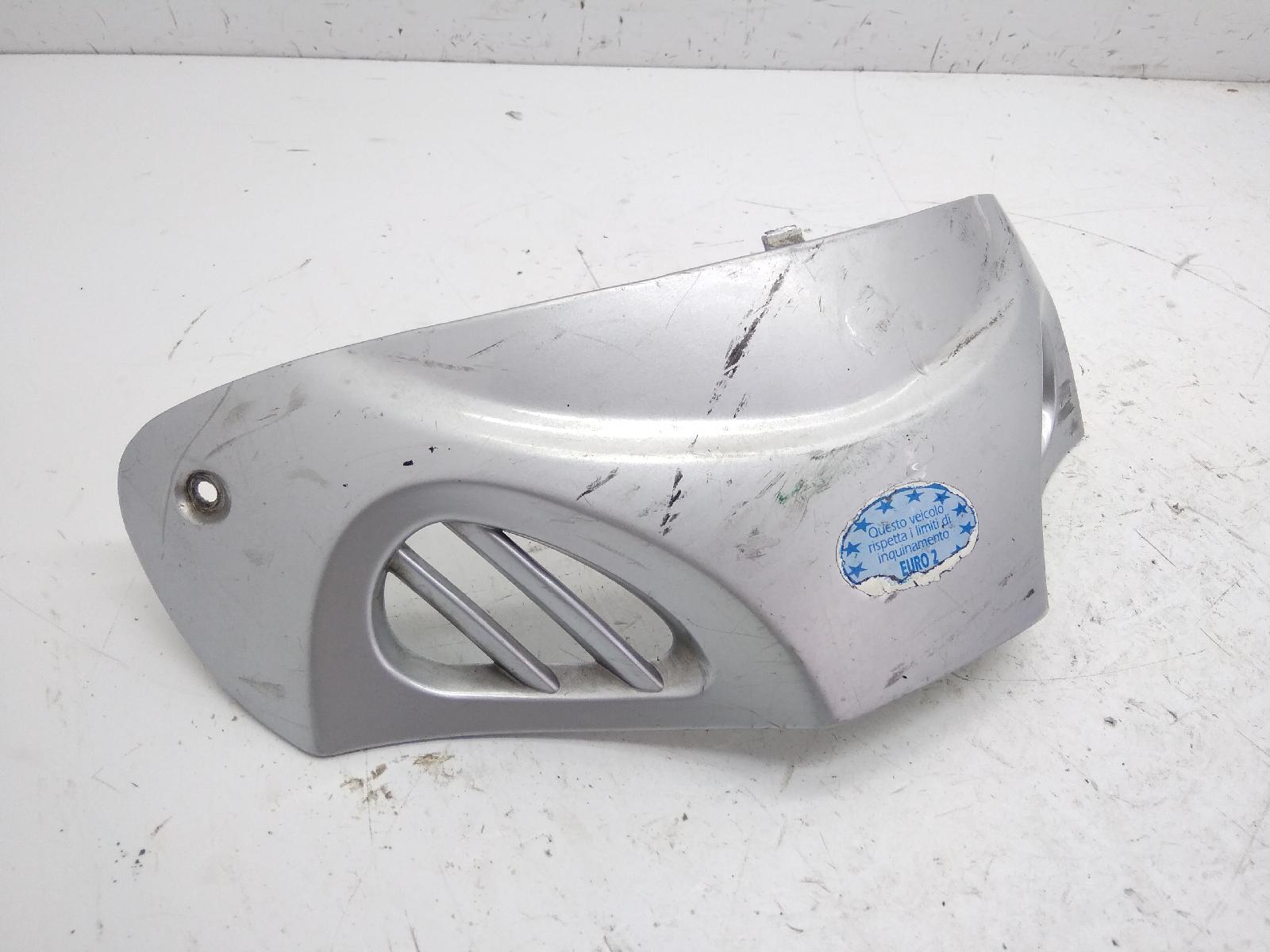 Piaggio liberty 2t 50 carena coperchio ispezione 2006 2006 c42100