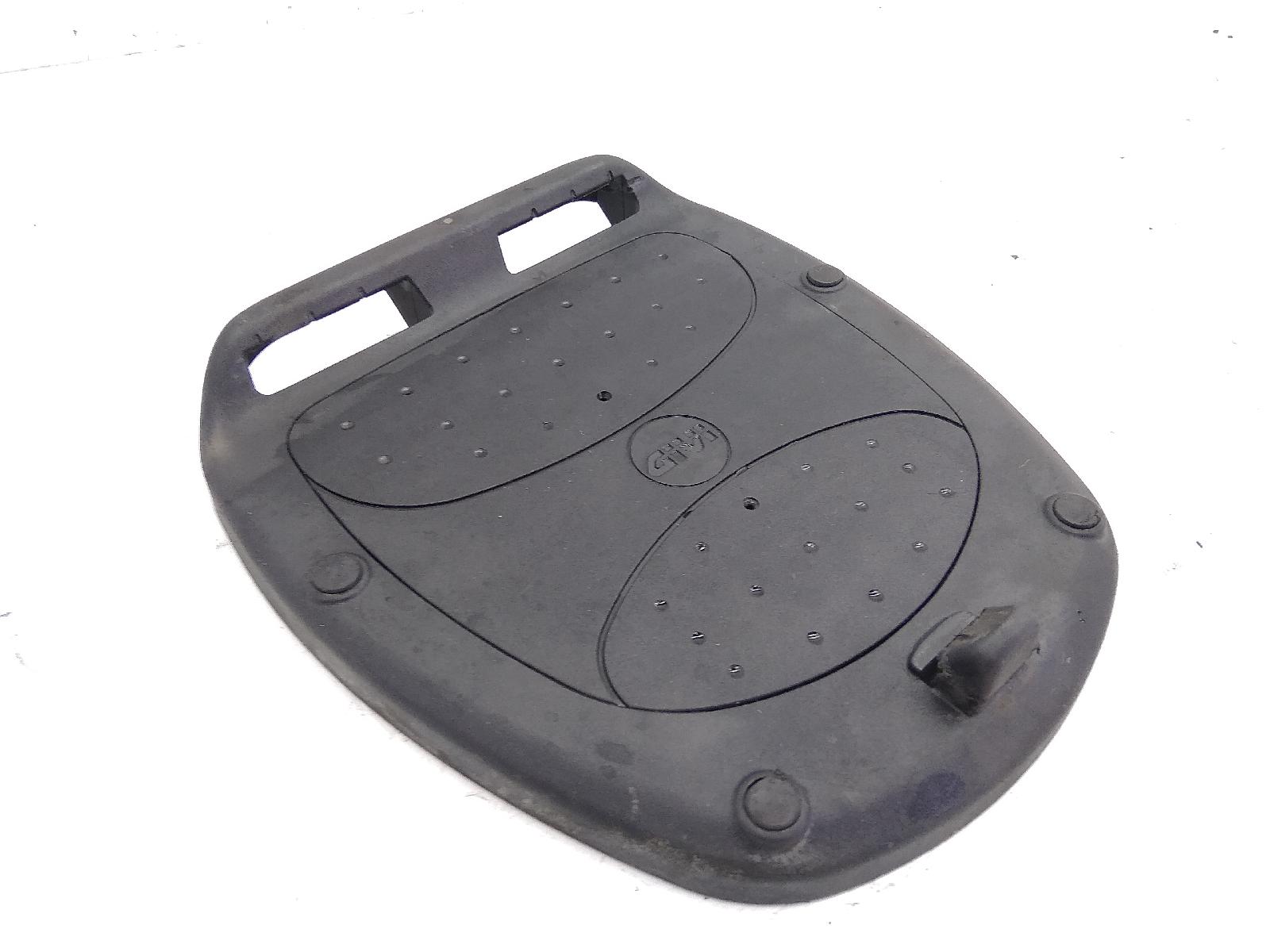 Piaggio liberty 2t 50 piastra supporto bauletto givi non originale 2006 2006 c42100
