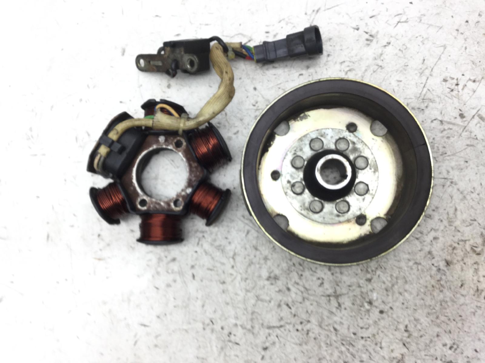 Piaggio liberty 2t 50 statore campo magnetico e volano 2006 2006 c42100