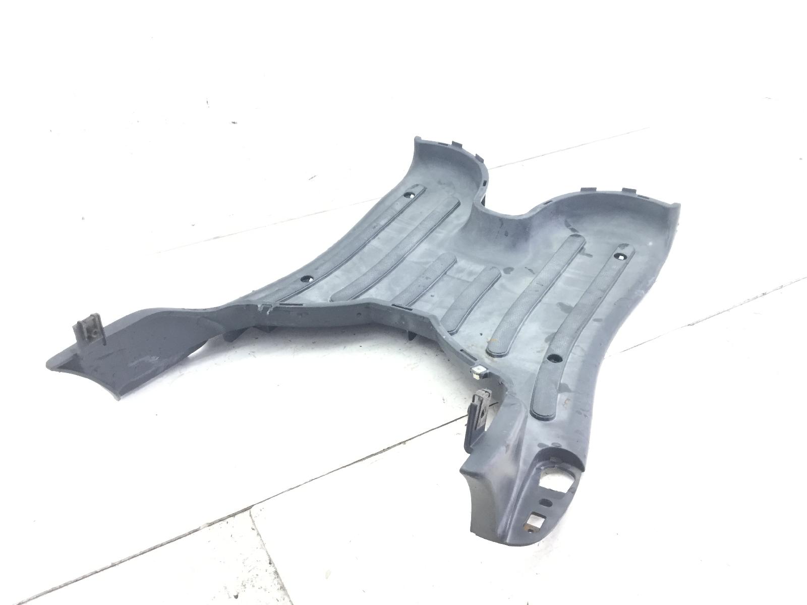 Piaggio liberty 2t 50 carena pedana pavimento poggiapiedi 2006 2006 c42100