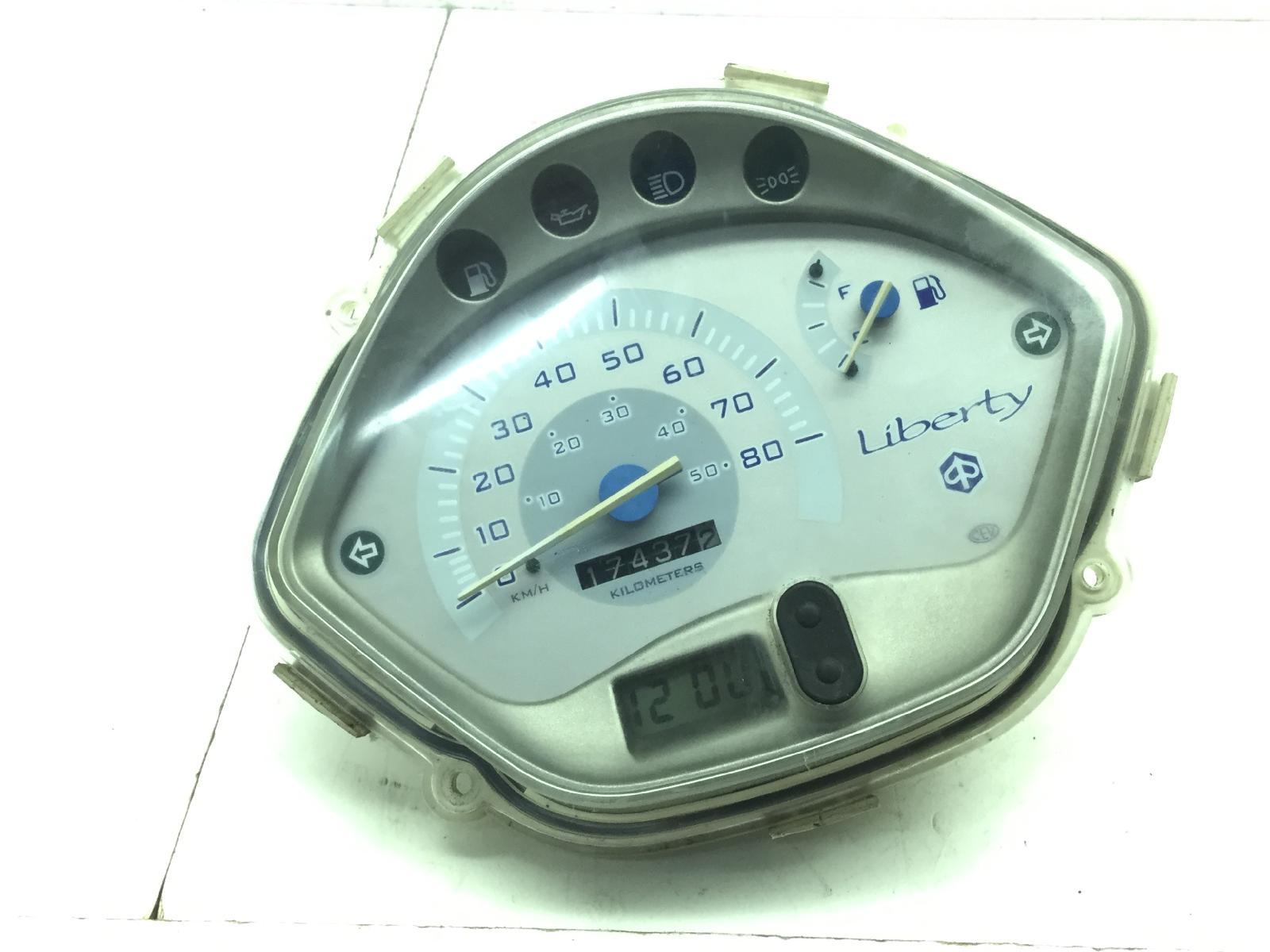 Piaggio liberty 2t 50 strumentazione contachilometri tachimetro 2006 2006 c42100