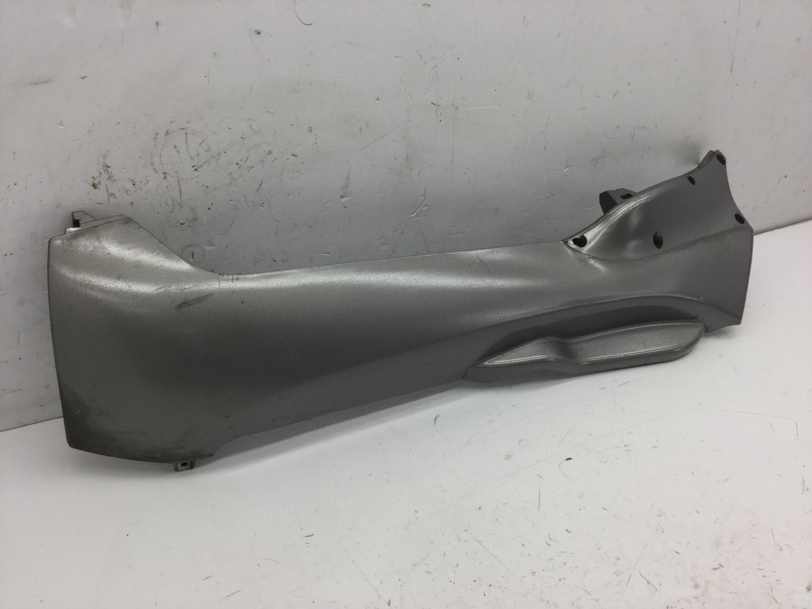 Piaggio mp3 ie mic 300 carena sottopedana sinistra 2010 2011 m63301