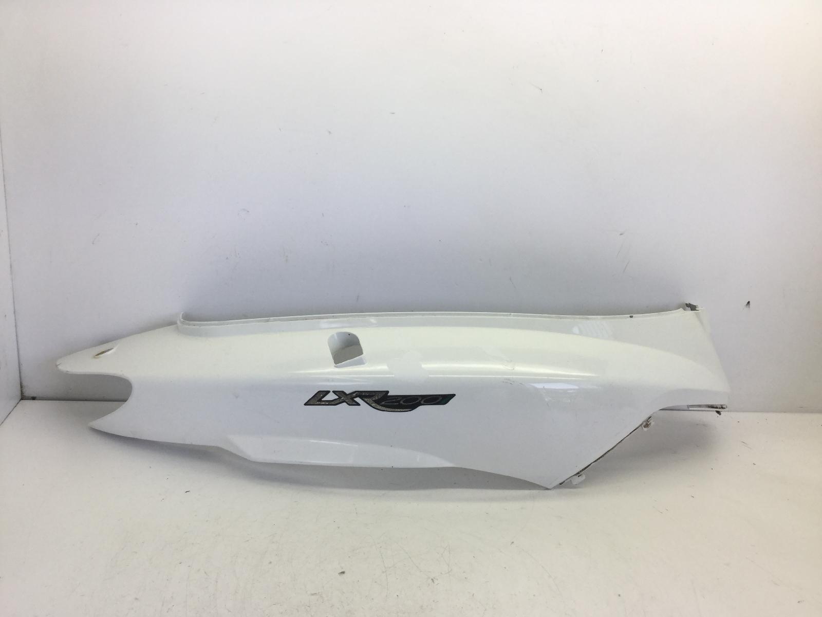 Peugeot lxr i 200 carena fiancata posteriore destra 2009 2009 vgalh18wx9s