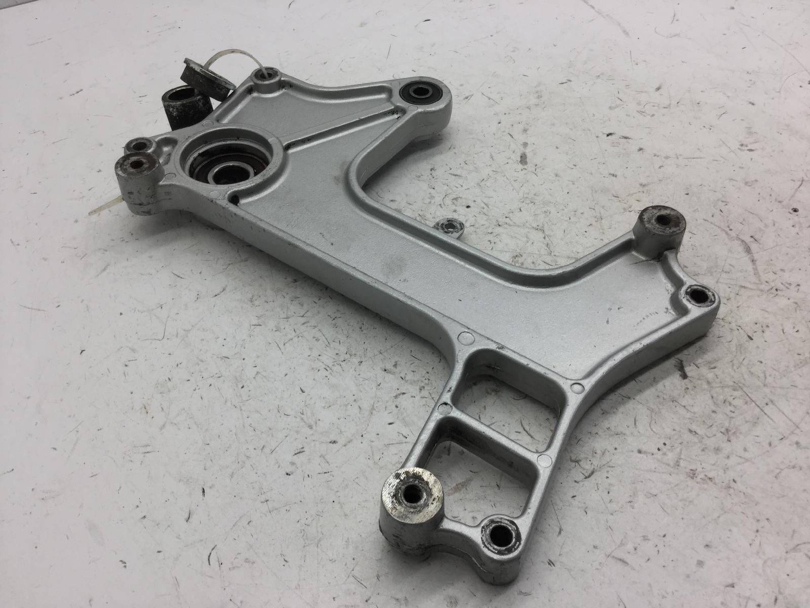 Kymco b&w bet e win 250 staffa supporto scarico marmitta 2000 2002 s70000