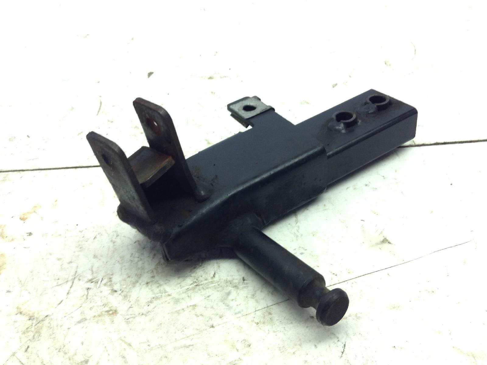 Aprilia scarabeo 250 staffa supporto pedana poggiapiede posteriore sinistra 2004 2006 tdb01