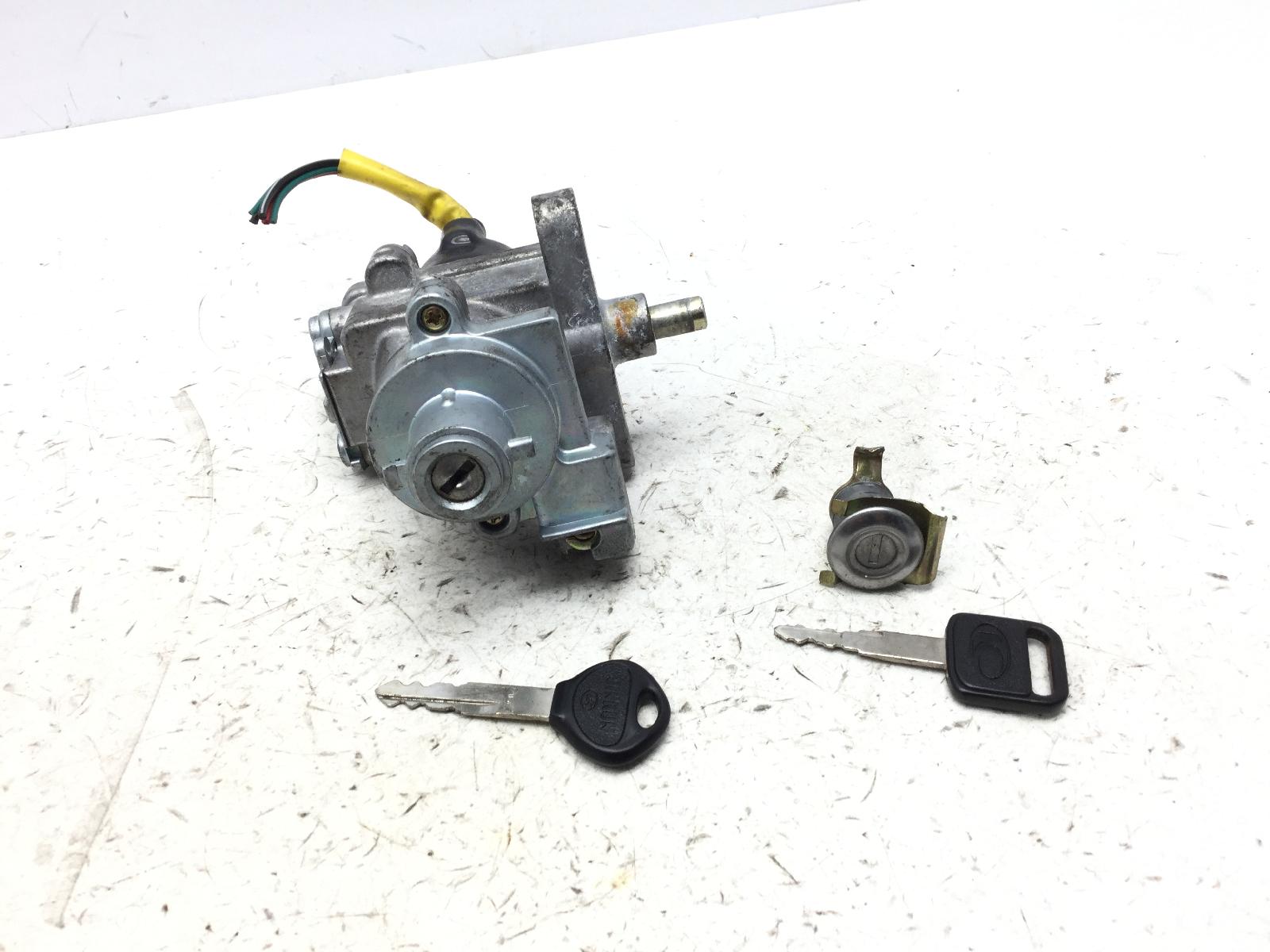 Kymco people s 250 blocchetto accensione spinotto tagliato e chiavi 2006 2006 d20000