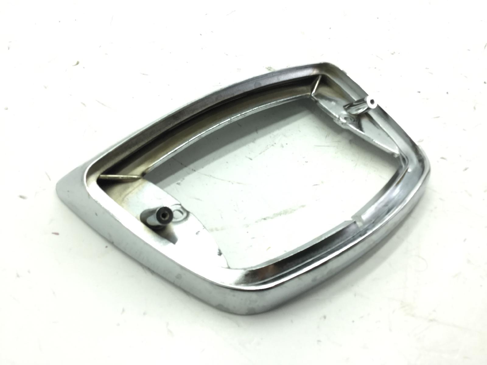 Piaggio vespa lx e3 ie 125 modanatura cornice fanale posteriore 2009 2011 m68100