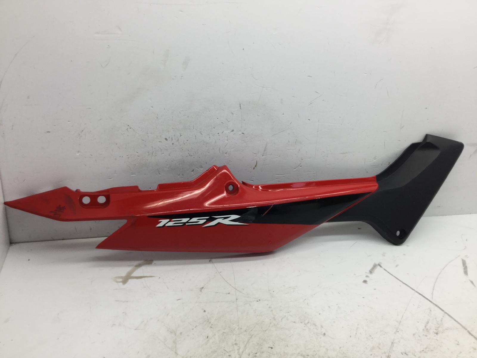 Honda cbr r 125 carena fiancata posteriore destra 2007 2007 mlhjc39a