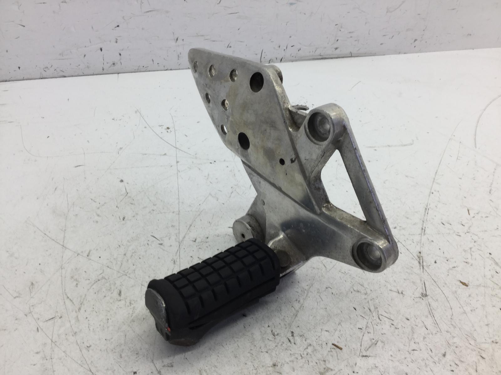 Honda cbr r 125 pedana poggiapiede anteriore destra 2007 2007 mlhjc39a