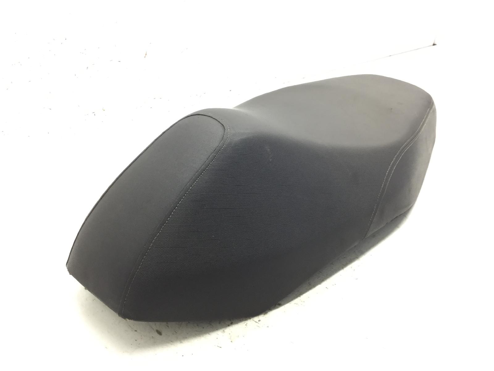 Kymco agility i plus 200 sella saddle - piccolo strappo su bordo fodera 2014 2018 c32000