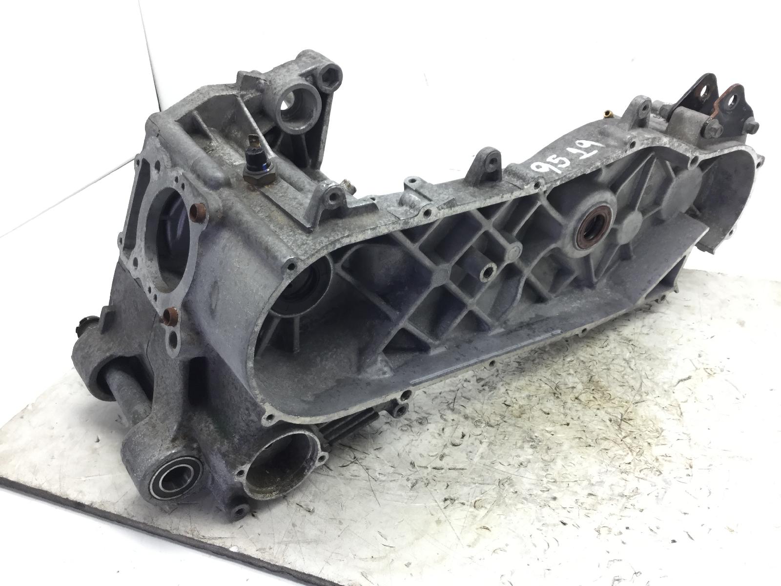 Aprilia scarabeo ie light 125 carter motore vuoto bb01 2009 2009 rbg00