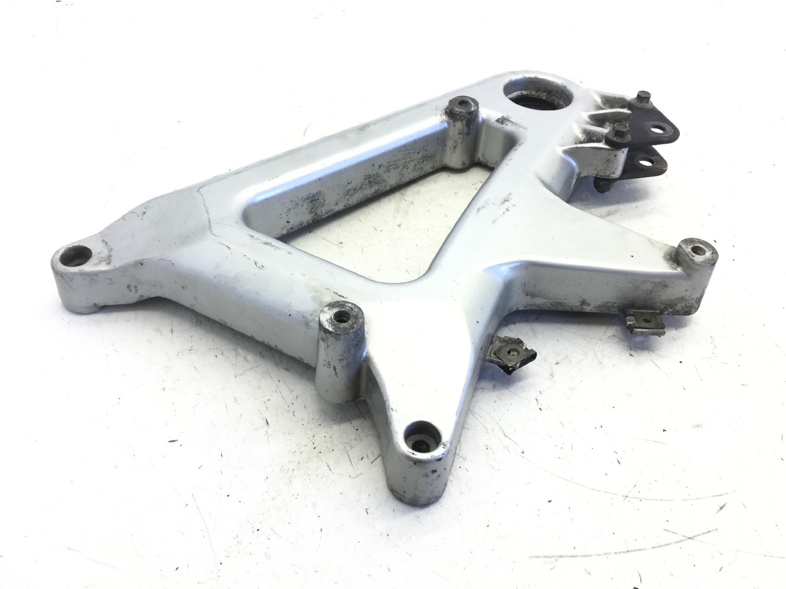 Aprilia scarabeo ie light 125 staffa supporto scarico marmitta 2009 2009 rbg00