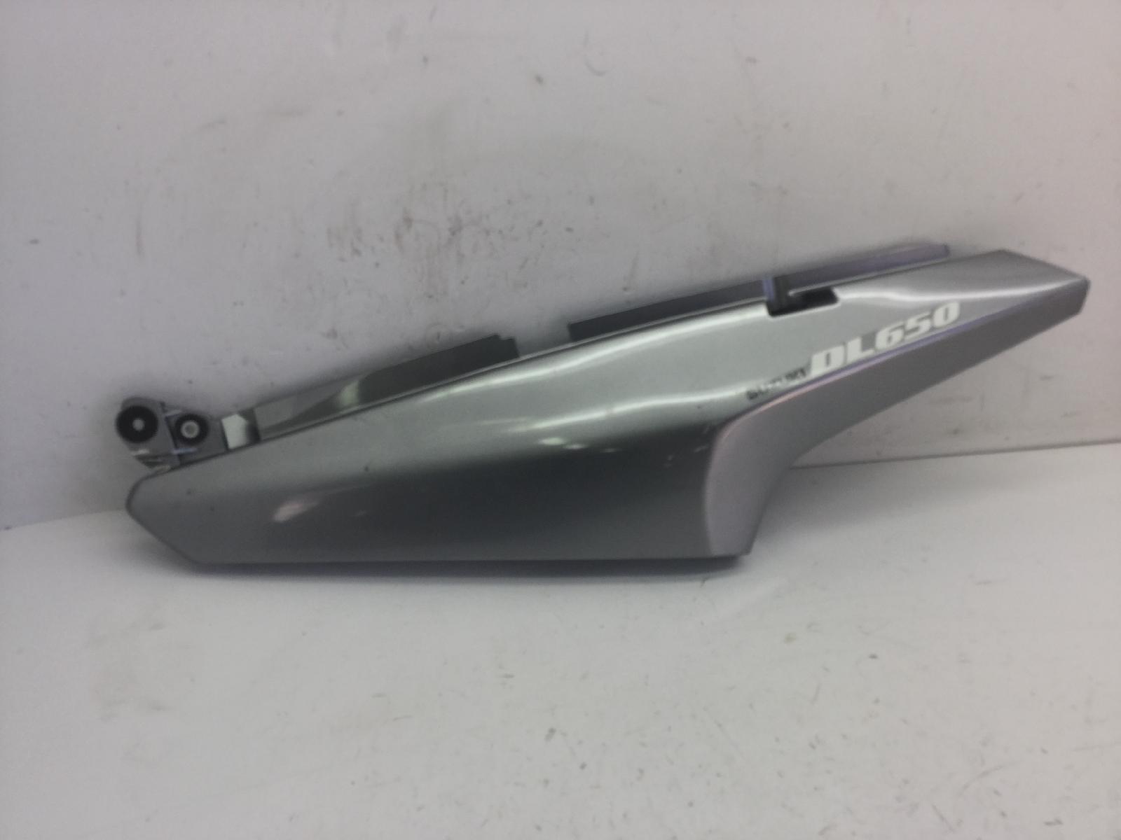 Suzuki dl v-strom 650 carena fiancata posteriore sinistra 2011 2011 b1112