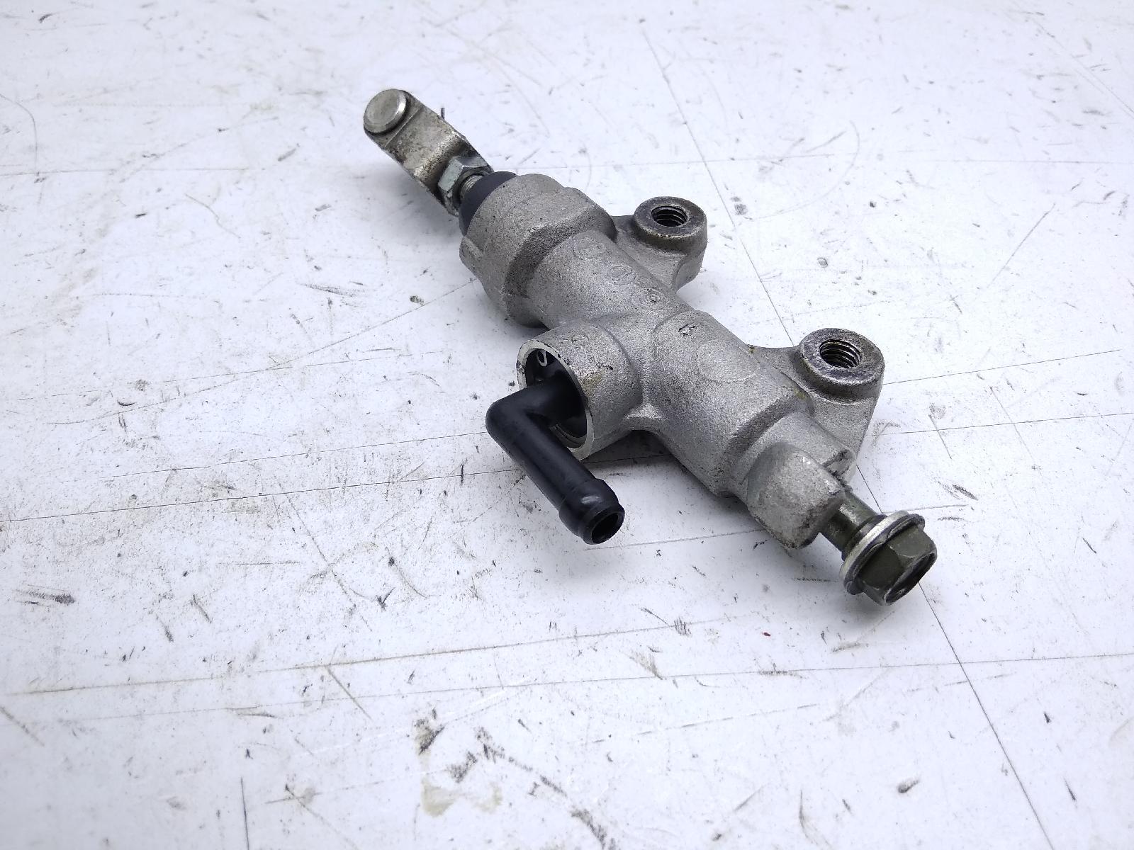 Kawasaki er-6n 650 pompa freno posteriore 2006 2008 er650aaa