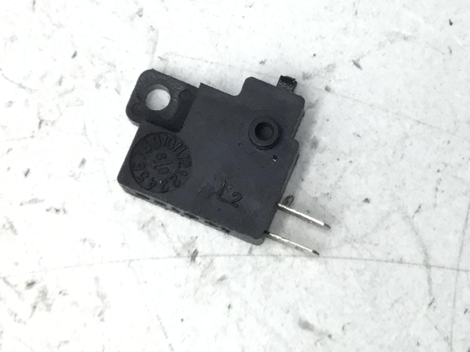 Kymco downtown i 300 sensore pulsante stop microstop freno posteriore 2009 2010 v20000