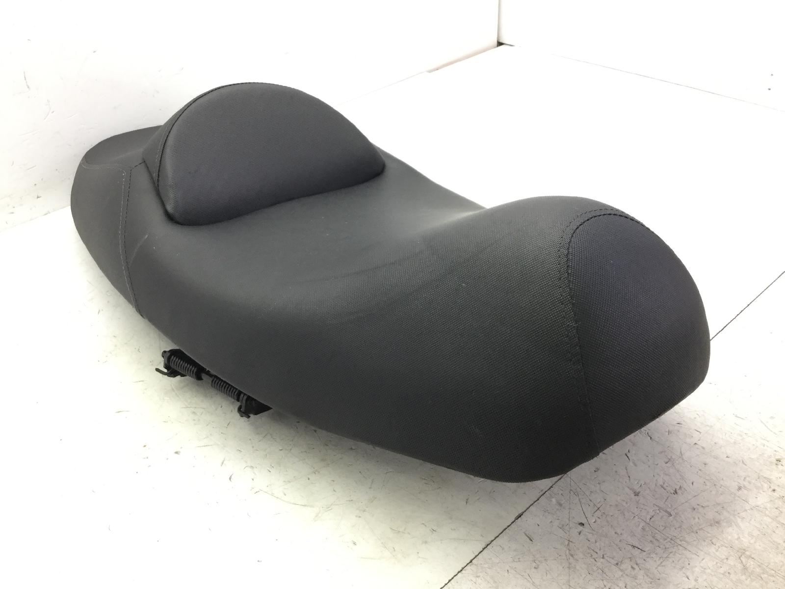 Hupper yatagan 250 sella saddle con piccoli strappi su fodera 2012 2012 zkasbet