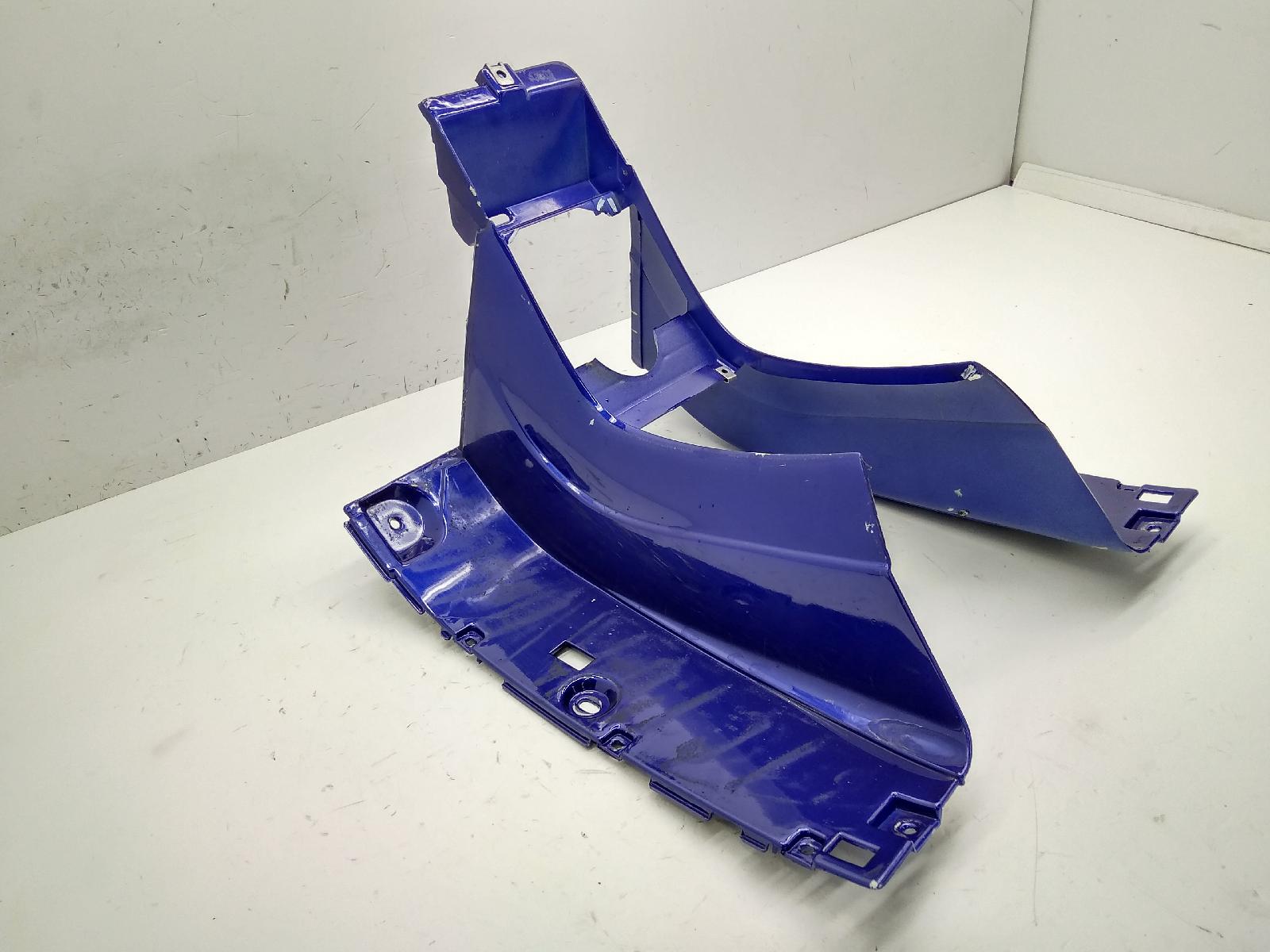 Piaggio hexagon 250 carena pedana pavimento poggiapiedi * 2 attacchi rotti 1998 2000 m1400